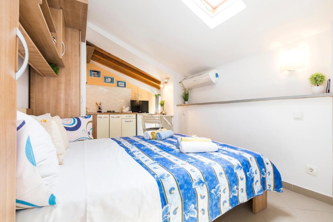 Apartmani I Soba Roberto I Mirjana Valun Luaran gambar