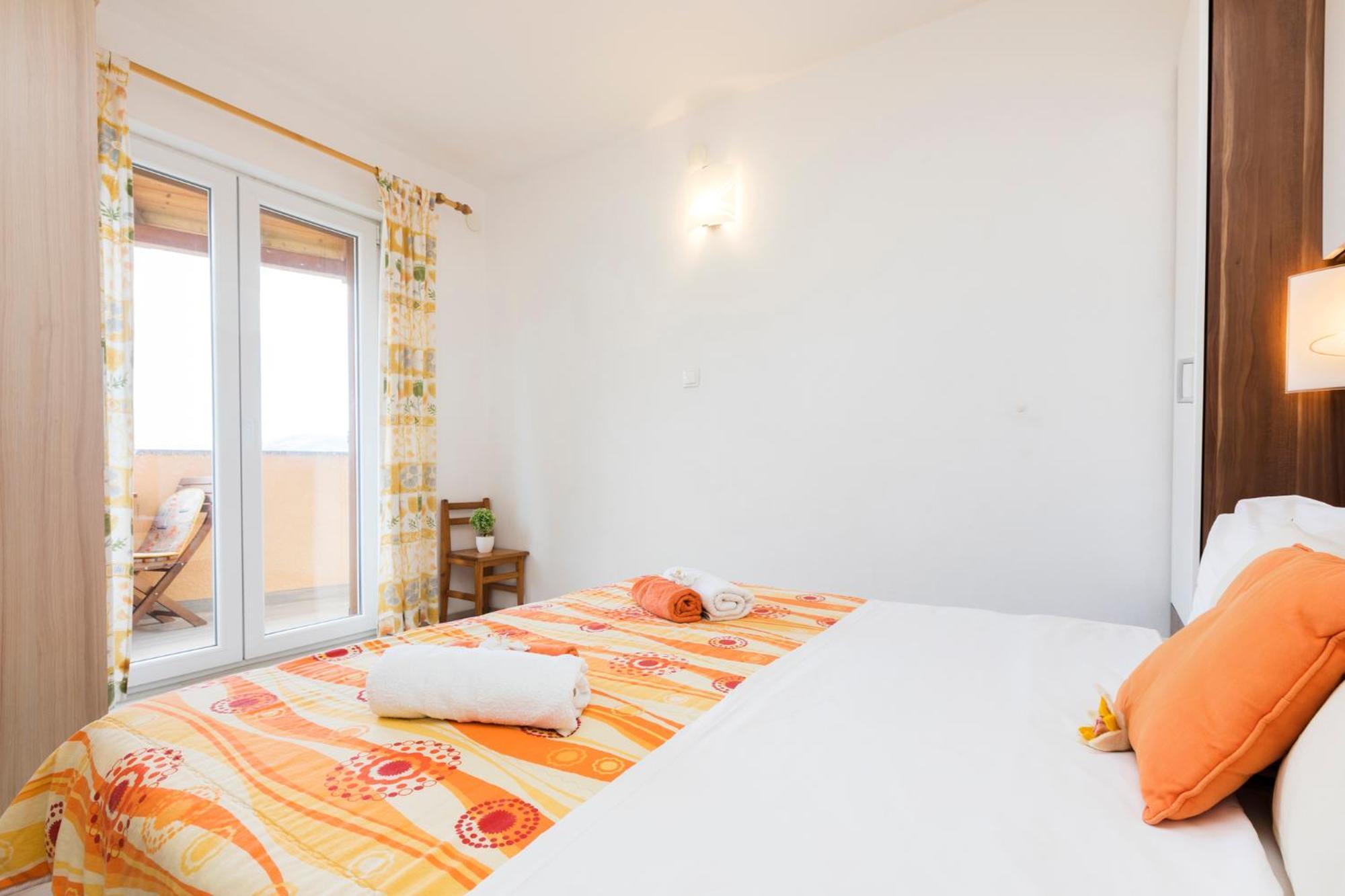 Apartmani I Soba Roberto I Mirjana Valun Luaran gambar