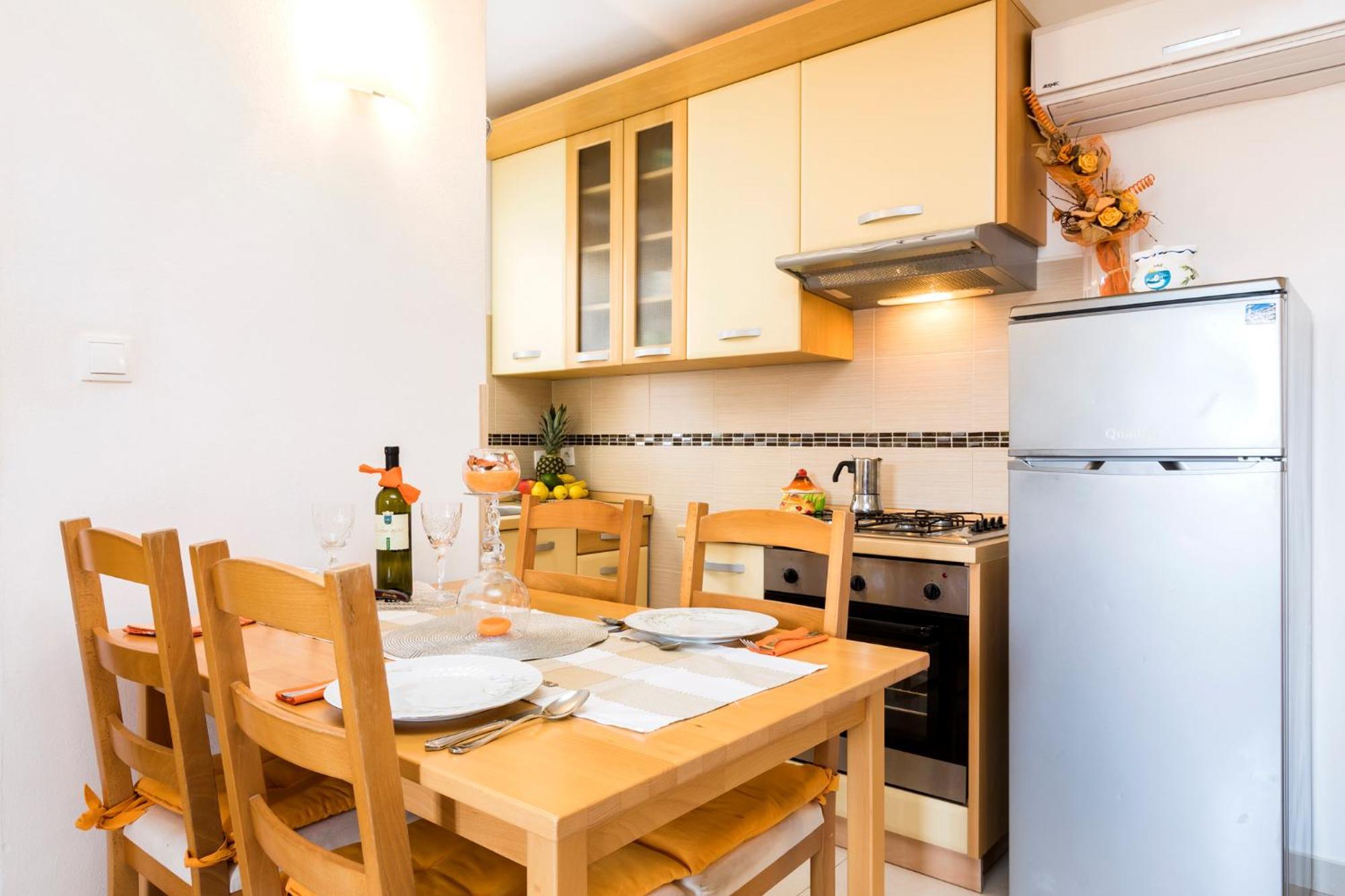 Apartmani I Soba Roberto I Mirjana Valun Luaran gambar