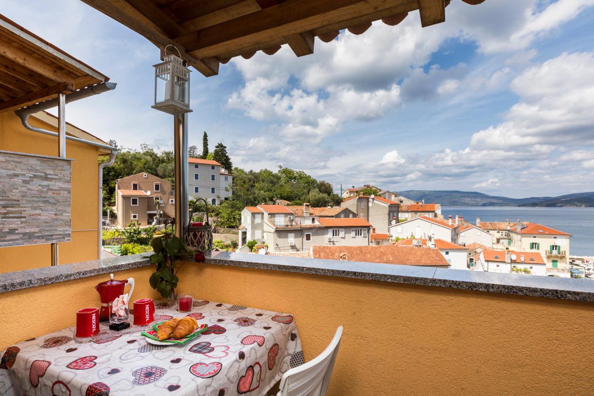 Apartmani I Soba Roberto I Mirjana Valun Luaran gambar