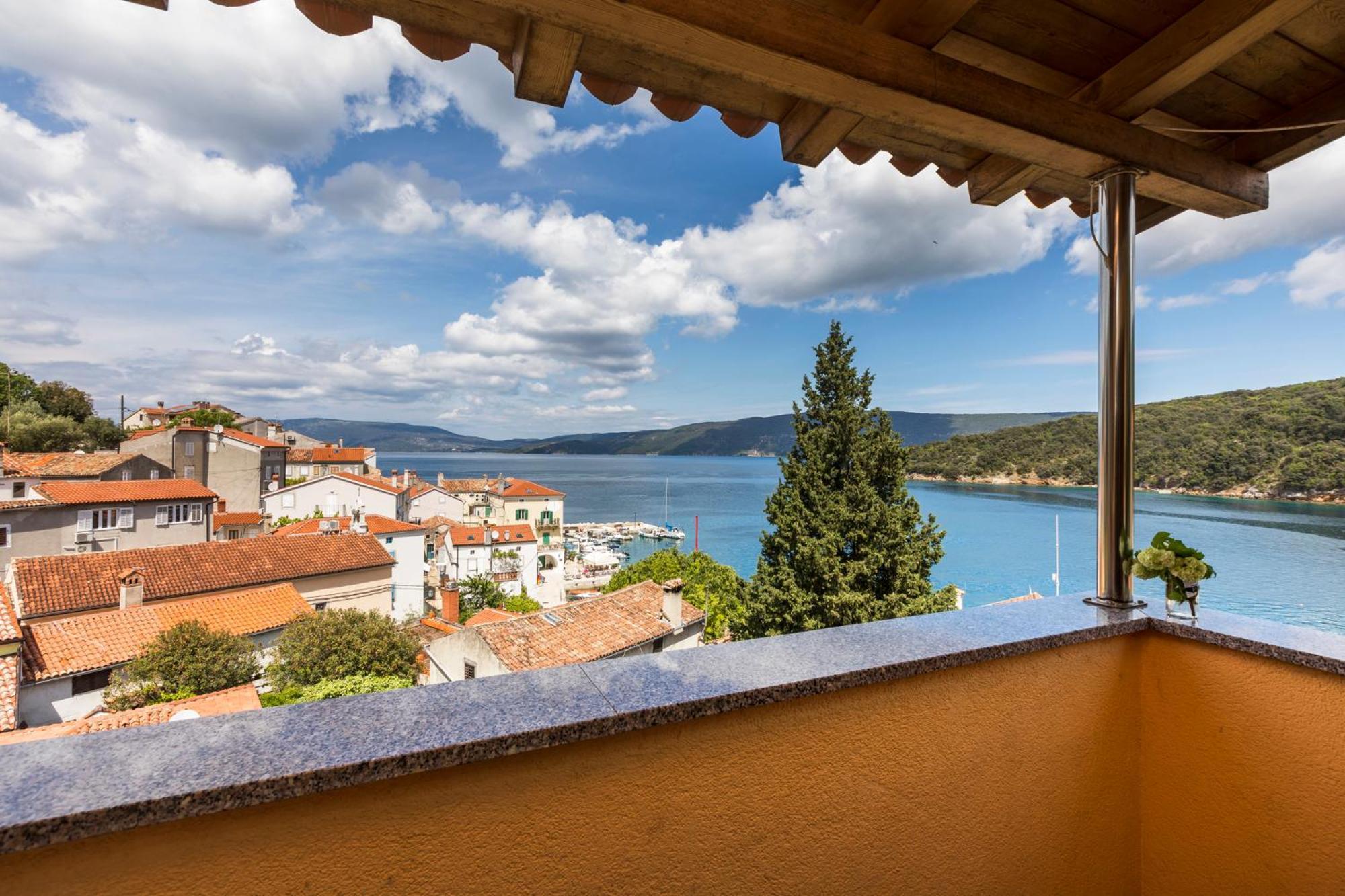 Apartmani I Soba Roberto I Mirjana Valun Luaran gambar