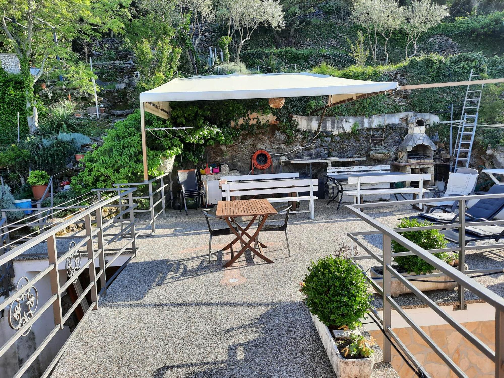 Apartmani I Soba Roberto I Mirjana Valun Luaran gambar